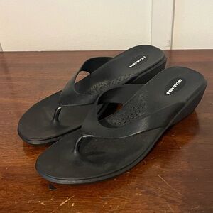OKABASHI Women’s Maui Flip Flops - Sandals size L (9.5)